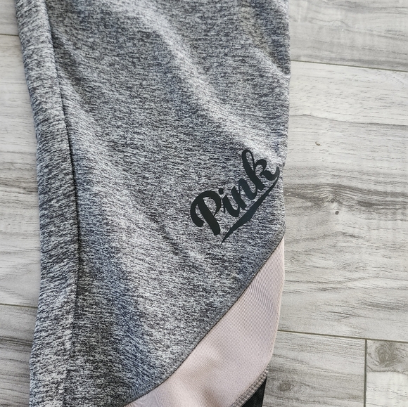 PINK Victoria's Secret Ultimate Leggings - Picture 3 of 3